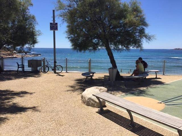 Gîte pour 4 personnes, avec terrasse et vue, animaux acceptés dans Plage de Portissol - 3