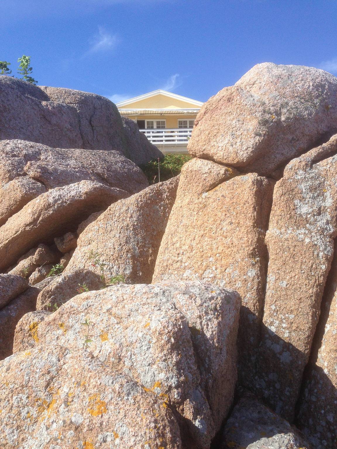 Entire apartment, Holiday apartment with sea view on the cliffs in Allinge, Bornholm