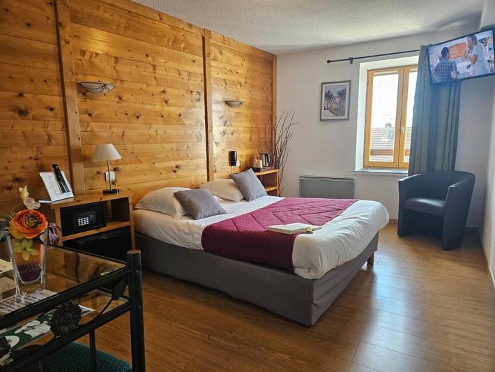 Hôtel pour 2 personnes, avec terrasse, animaux acceptés à Hières-sur-Amby - 4