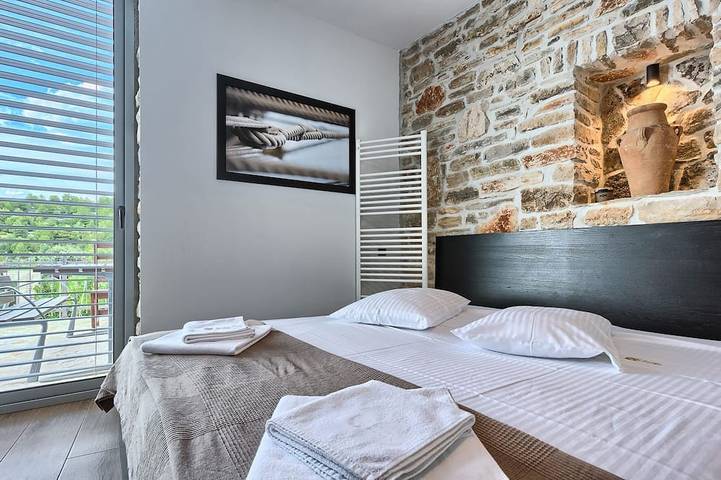 Villa pour 12 personnes, avec jardin et sauna à Tisno - 2