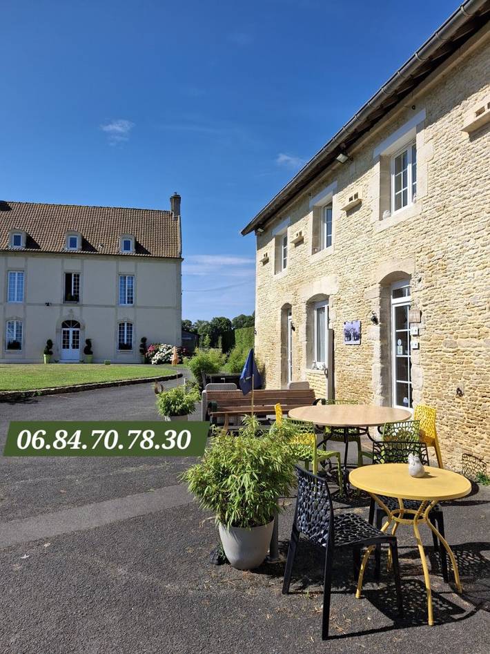 Chambre d’hôte pour 2 personnes, avec jardin à Bréville-les-Monts