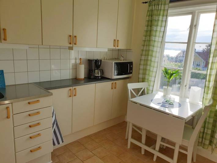 Ferienhaus für 2 Personen, mit Terrasse und Garten sowie Seeblick und Ausblick in Gränna - 2