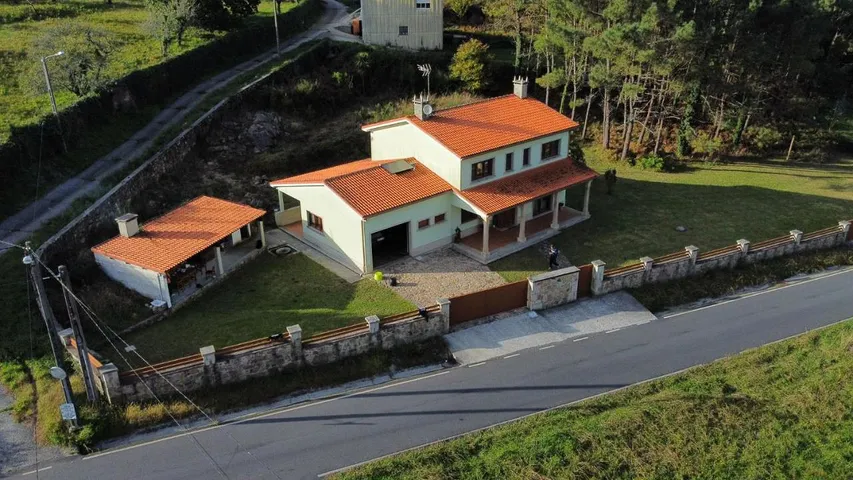 Casa de vacaciones para 10 personas, con jardín y vistas - 1