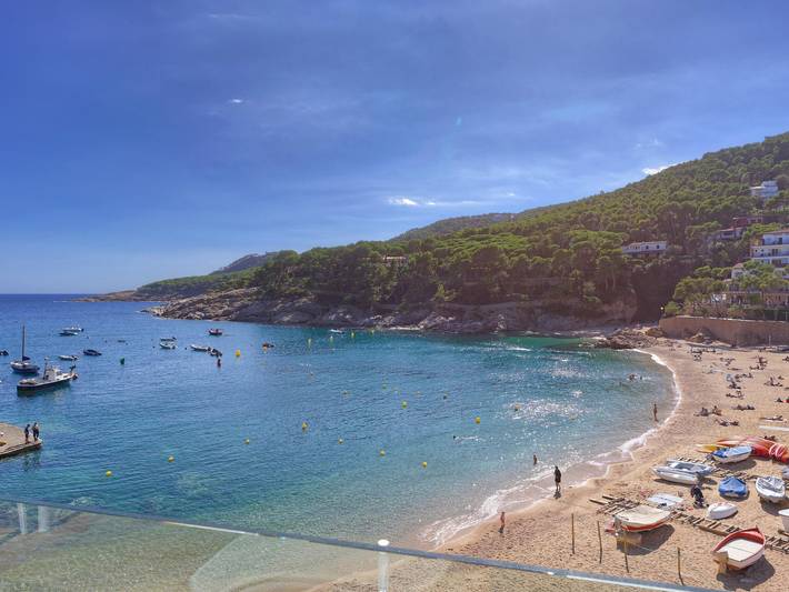 Holiday rental for 8 people, with terrace in Tamariu