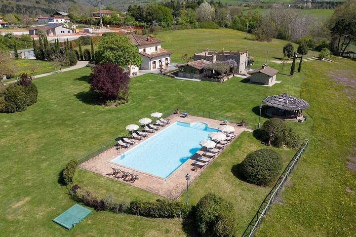 Villa per 17 persone, con idromassaggio e sauna nonché giardino, con animali domestici - 1