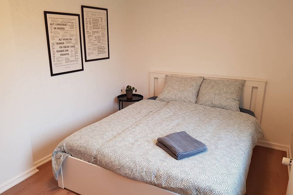 Central Holiday Home in Billund 5 bdr - 500 m to Lego House in Billund, Billundregionen