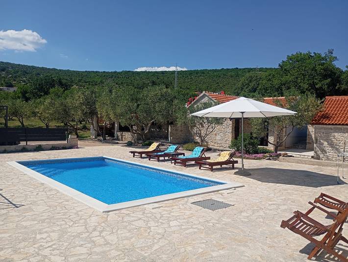 Ferienhaus für 8 Personen, mit Terrasse und Garten, kinderfreundlich in Zadar - 2
