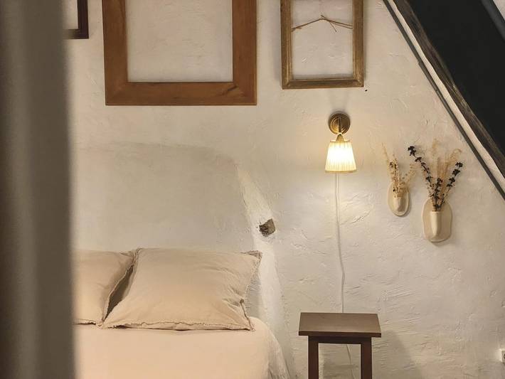 Gîte pour 2 personnes, avec Jacuzzi ainsi que Terrasse et Jardin à Langoat