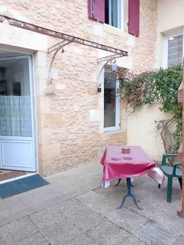 Gîte pour 2 personnes, avec terrasse à Langon