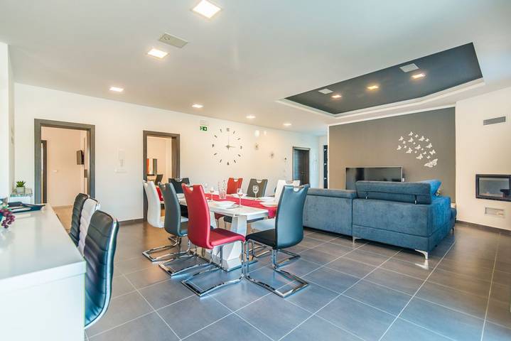 Villa für 8 Personen, mit Terrasse und Garten in Porec und Umgebung - 3