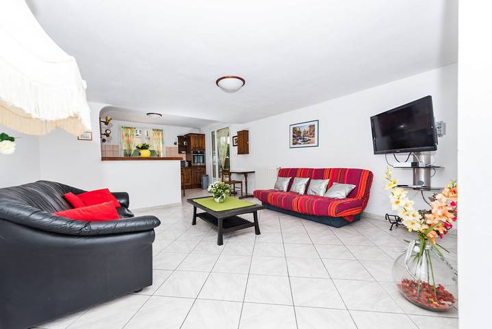 Villa pour 6 personnes, avec jardin ainsi que terrasse et piscine dans le Sud de la France - 2