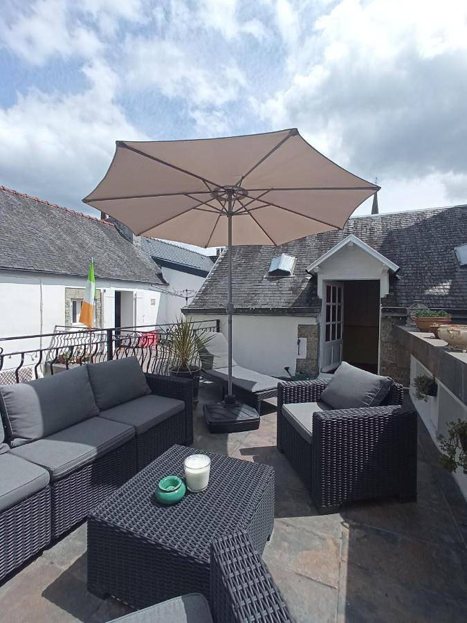 Location de vacances pour 2 personnes, avec terrasse et vue à Huelgoat - 3