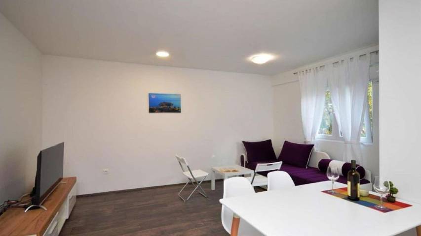 Apartament wakacyjny dla 4 osób, z taras w Tivat