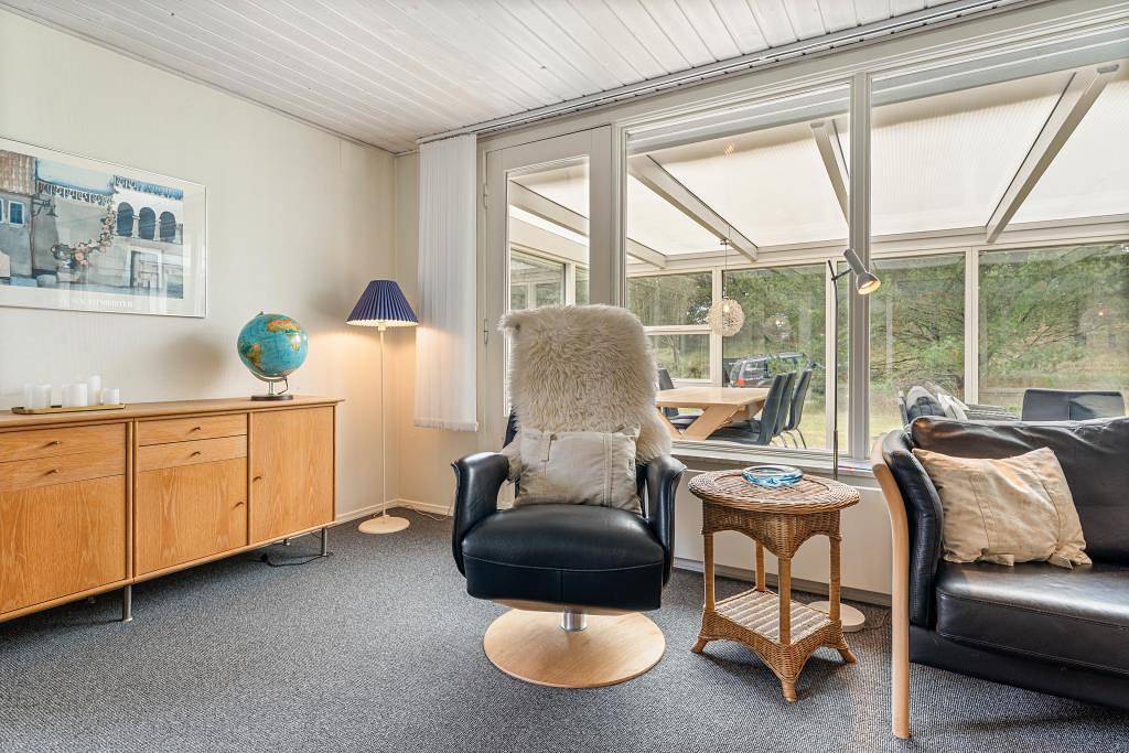 Kleines Sommerhaus in attraktiver Lage mit Wintergarten in Blavand, Varde