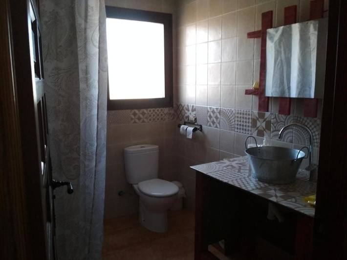 Casa rural para 8 personas, con vistas al lago y piscina además de vistas y jardín, Se admiten mascotas en Corredor De Almansa - 4