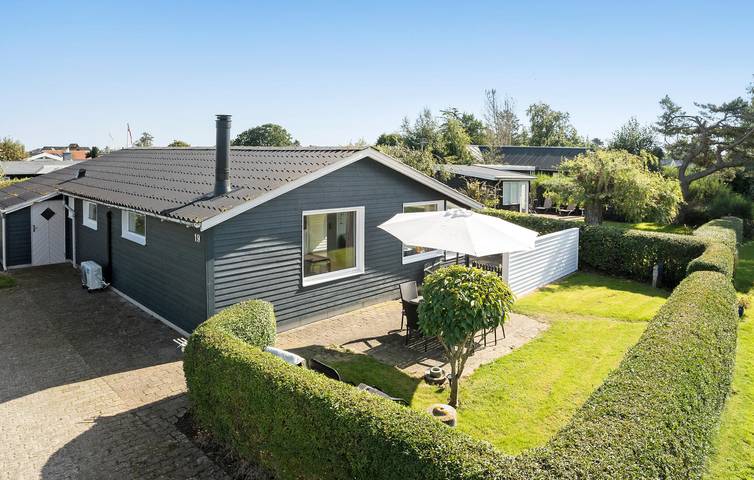 Ferienhaus für 6 Personen, mit Terrasse und Garten