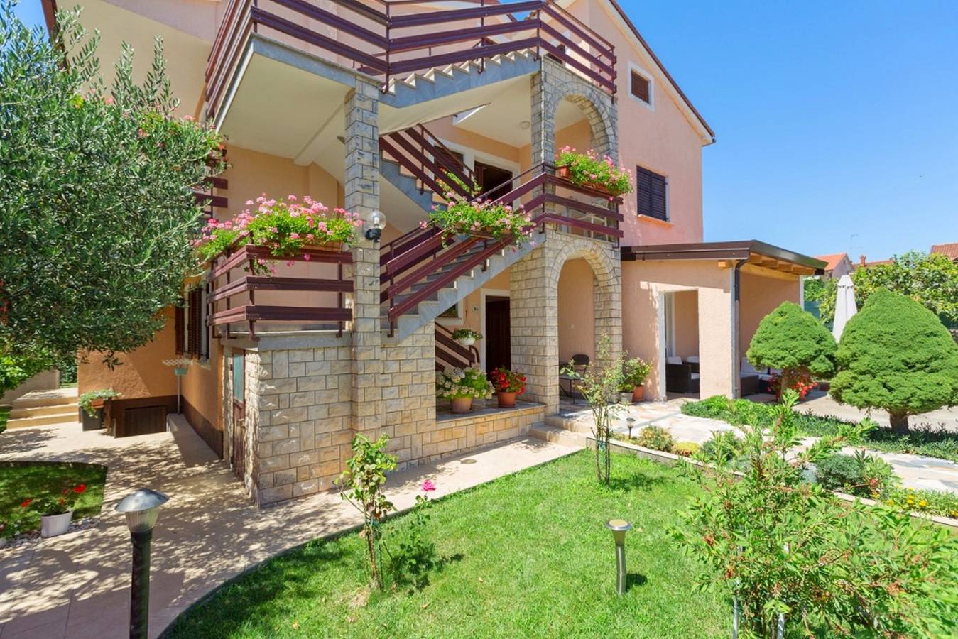 Ganzes Studio, Studio Ferienwohnung mit Terrasse in Novigrad, Umag und Umgebung