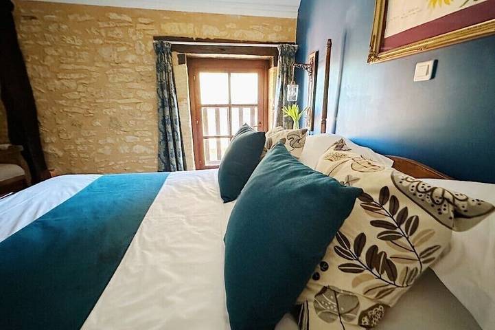 Charming 3-bedroom cottage in Saint-Cyprien with summer kitchen in Saint-Cyprien (Aquitaine), Périgord Noir
