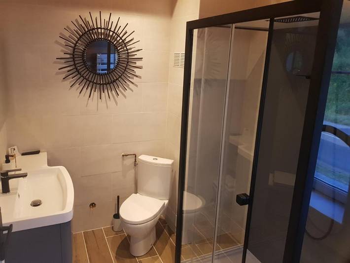 Location de vacances pour 5 personnes, avec balcon et jacuzzi à Dun-les-Places - 2