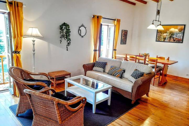 Gîte pour 4 personnes, avec piscine ainsi que jardin et balcon à Port-Sainte-Marie - 4