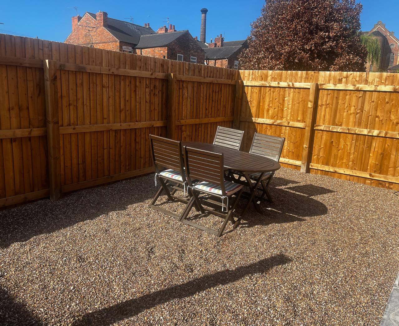 Entire vacation apartment, 2 Bed Flat - Sleeps 8 - Pets - Garden - Parking in Derbyshire