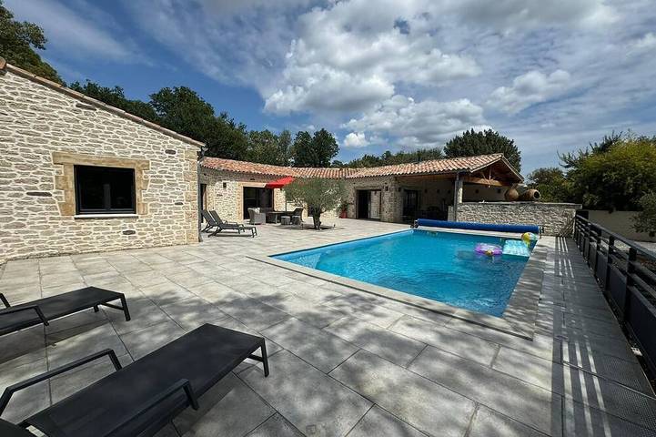 Holiday home for 10 people, with pets - 1
