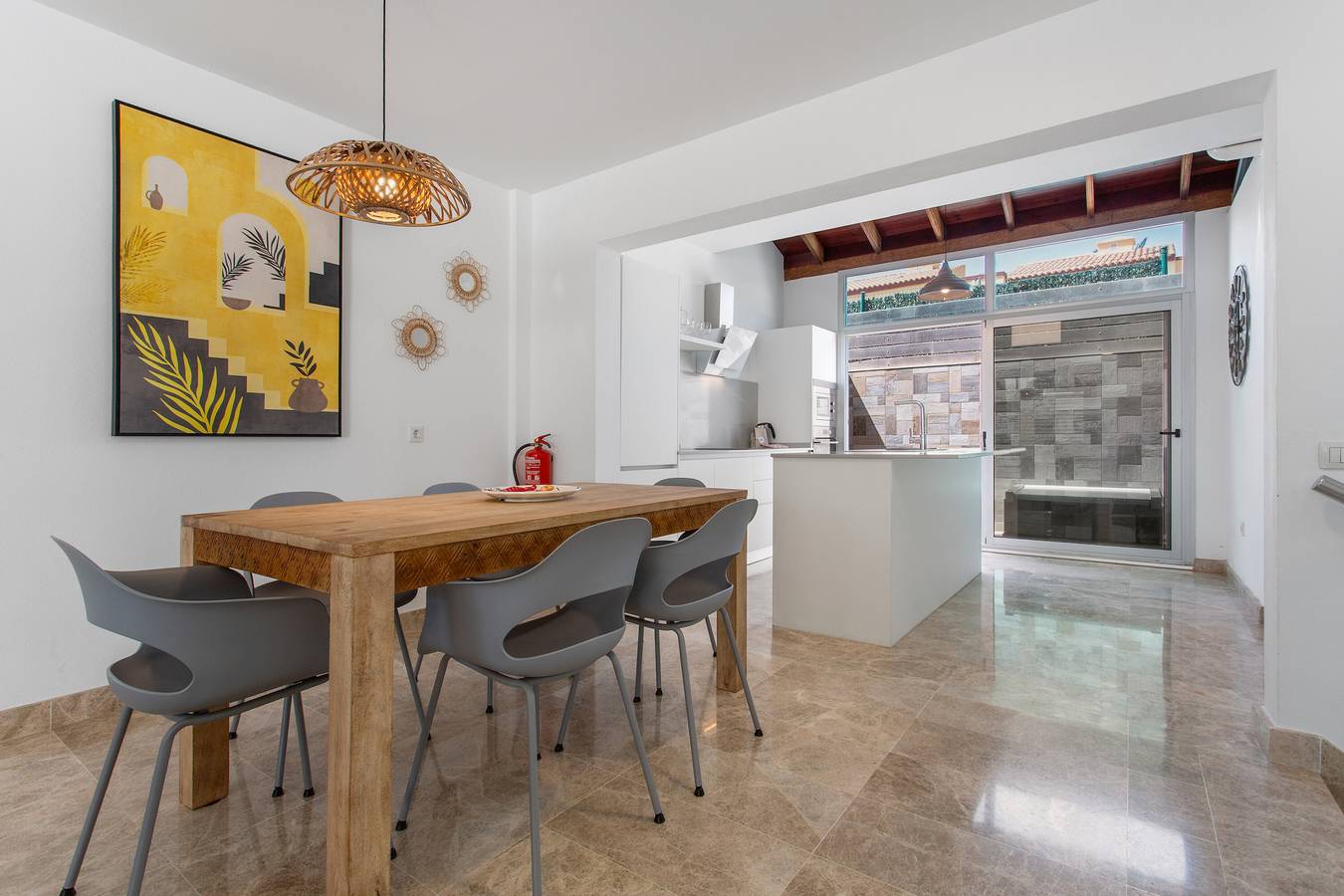Ganze Wohnung, Ferienwohnung 'Alicia' mit Balkon und Wlan in Corralejo, La Oliva