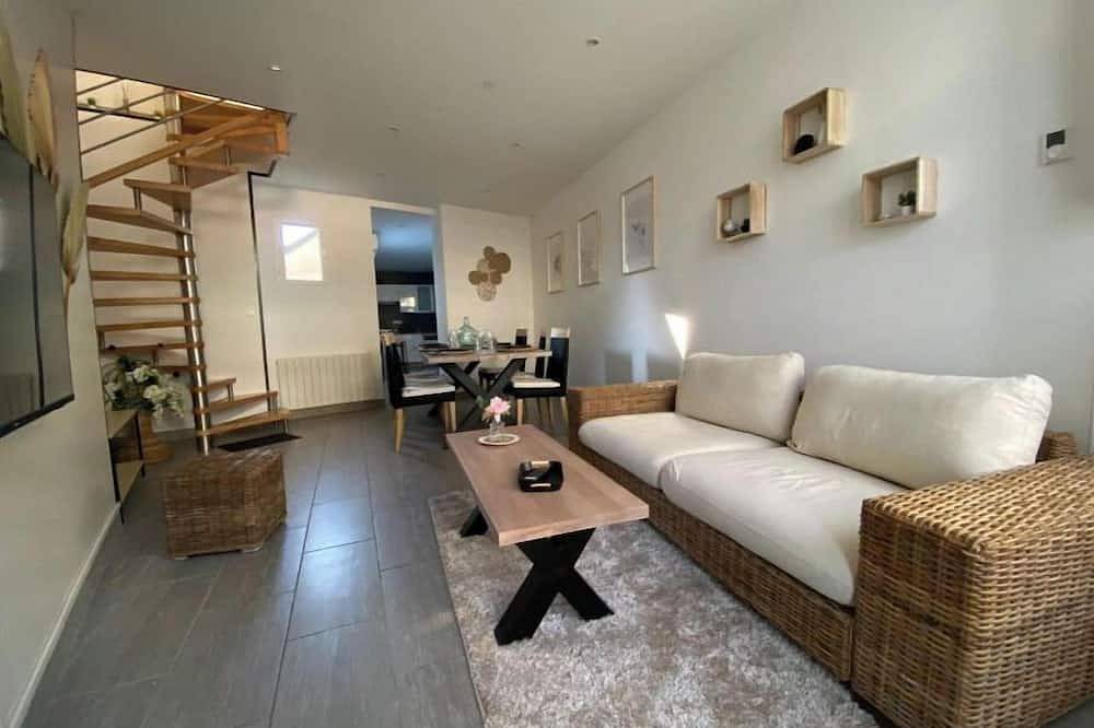 \" Comme chez soi\" Ducey Les Chèris : Meublé de tourisme classé 3 étoiles in Ducey, Région d'Avranches