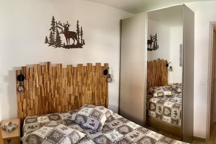 Chalet pour 7 personnes, avec terrasse et piscine, animaux acceptés à Puy-Saint-Vincent - 2