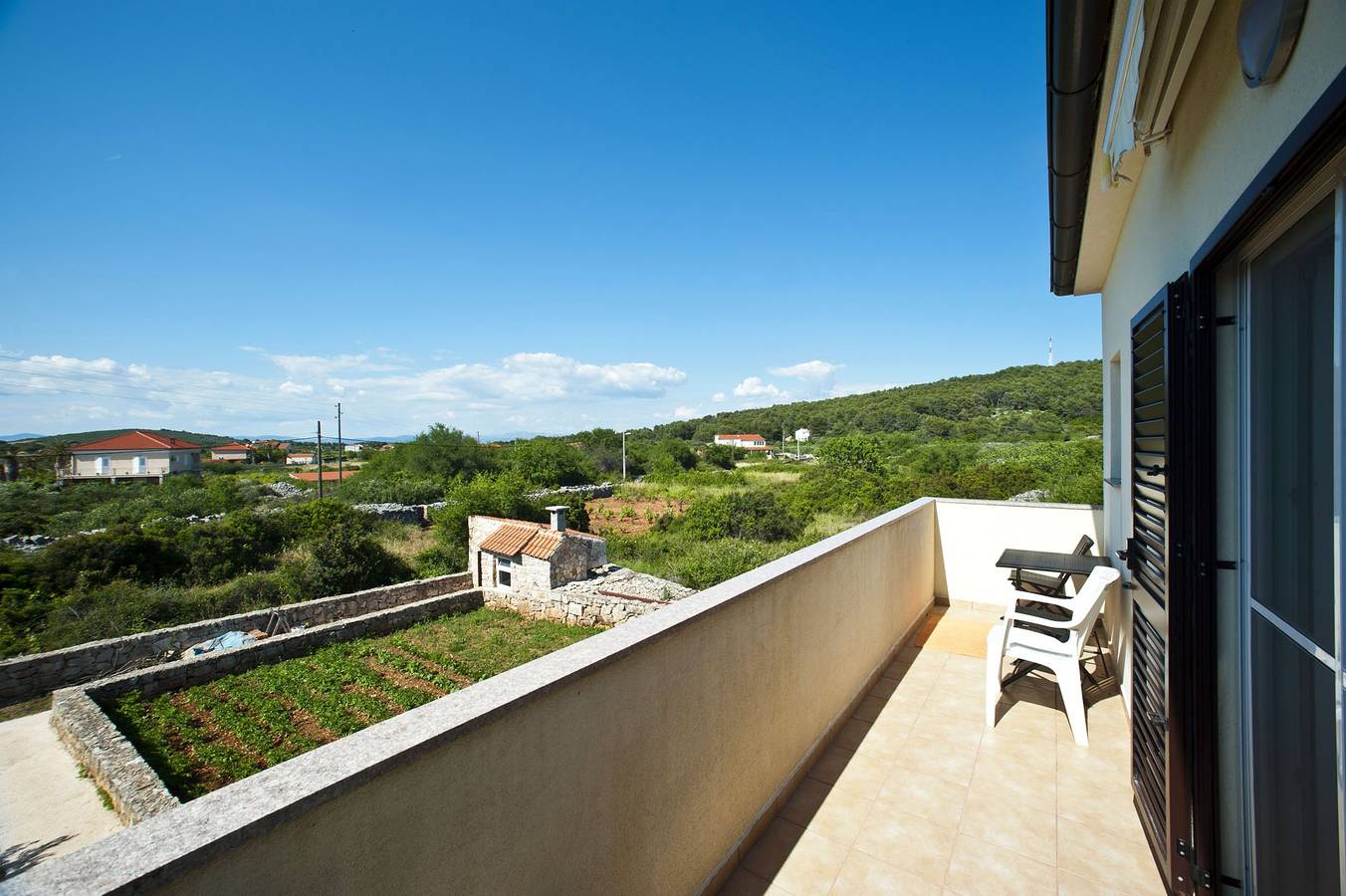 Ganze Wohnung, 2-Zimmer-Ferienwohnung mit Balkon Gornje selo, Solta A-15545-a in Stomorska, Solta