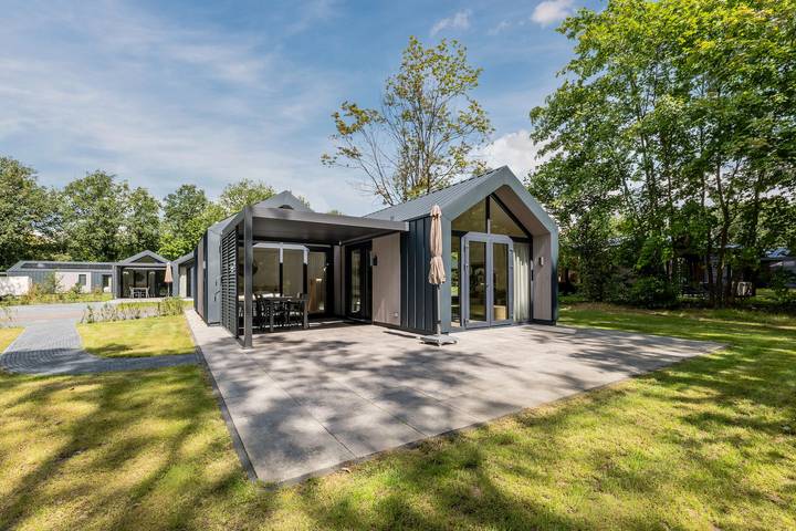 Bungalow für 4 Personen, mit Balkon/Terrasse und Terrasse - 1