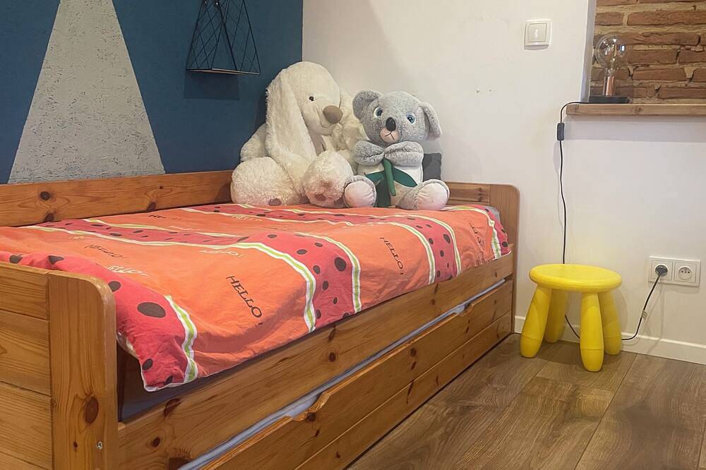 Renovated town house, close to all amenities. in Condom, Gers