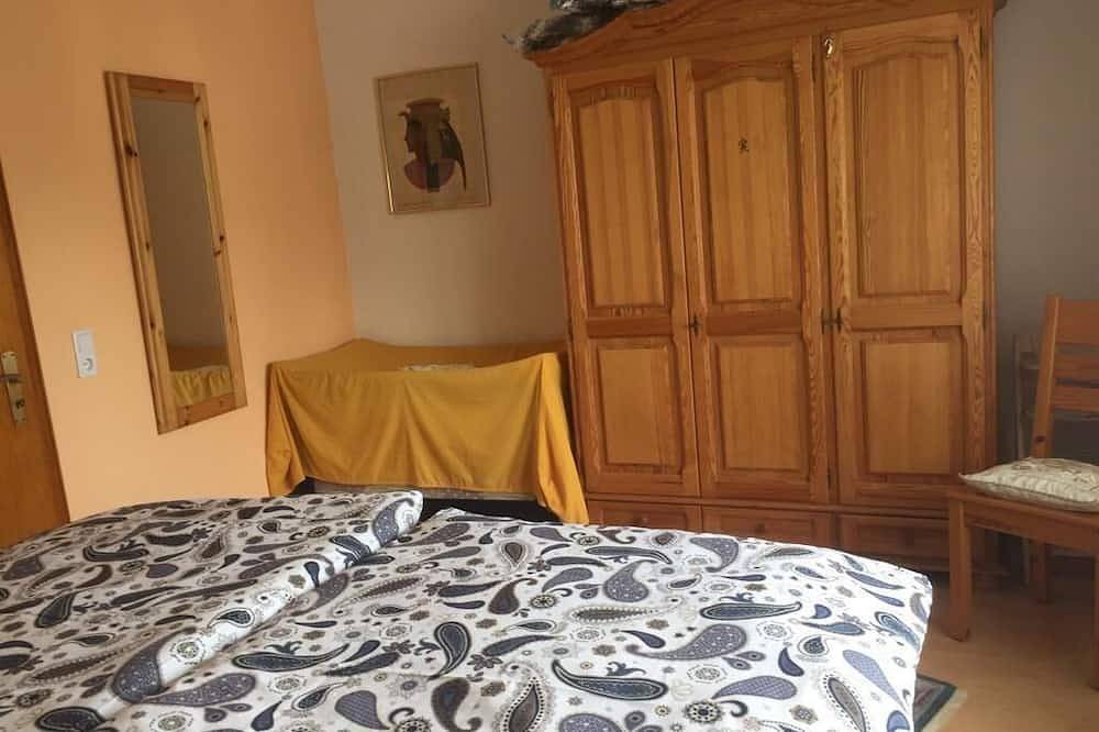 Gemütliches Ferienhäuschen mit Ecken und Kanten in Tholey, Saar-Nahe-Bergland