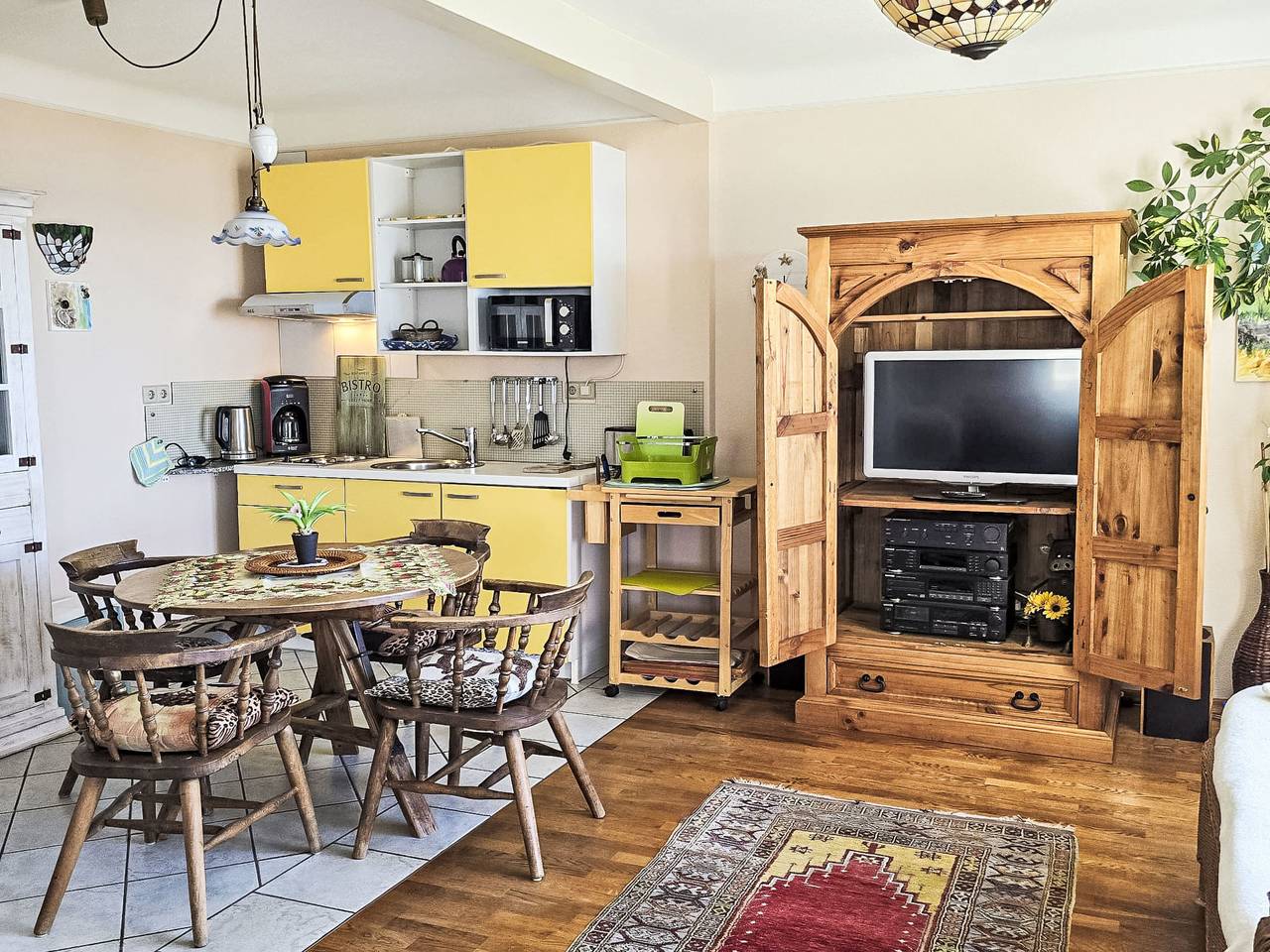 Ganze Wohnung, Wohnung B mit Balkon in Meersburg, Region Bodensee-Oberschwaben