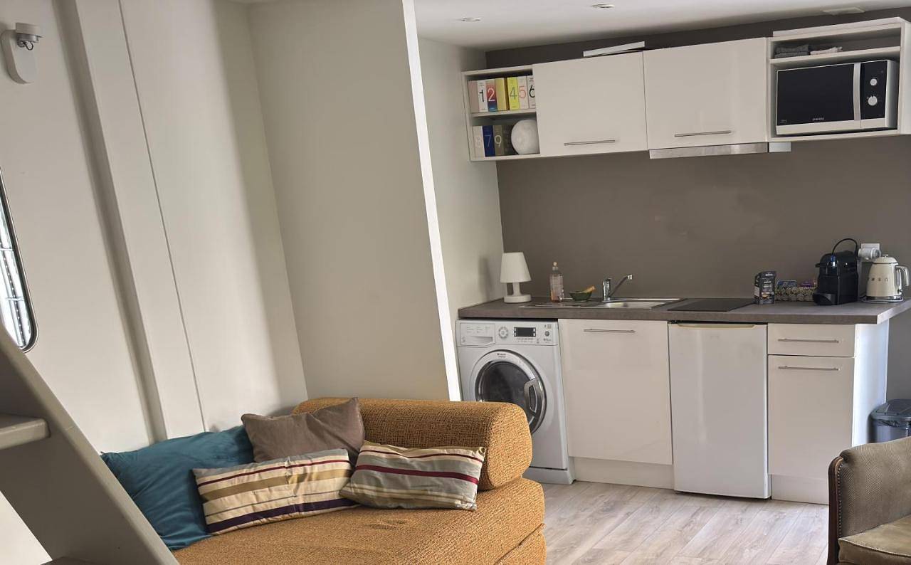 Appartement entier, One-Bedroom Apartment in Verneuil-sur-Seine, Yvelines