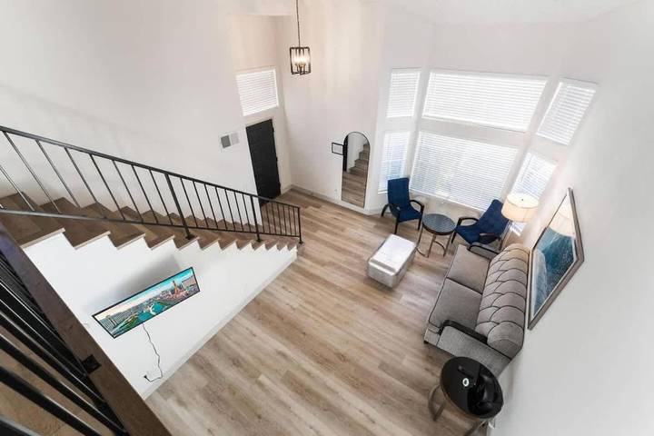 Villa pour 16 personnes, avec piscine ainsi que jardin et vue sur le lac, animaux acceptés à Las Vegas - 2