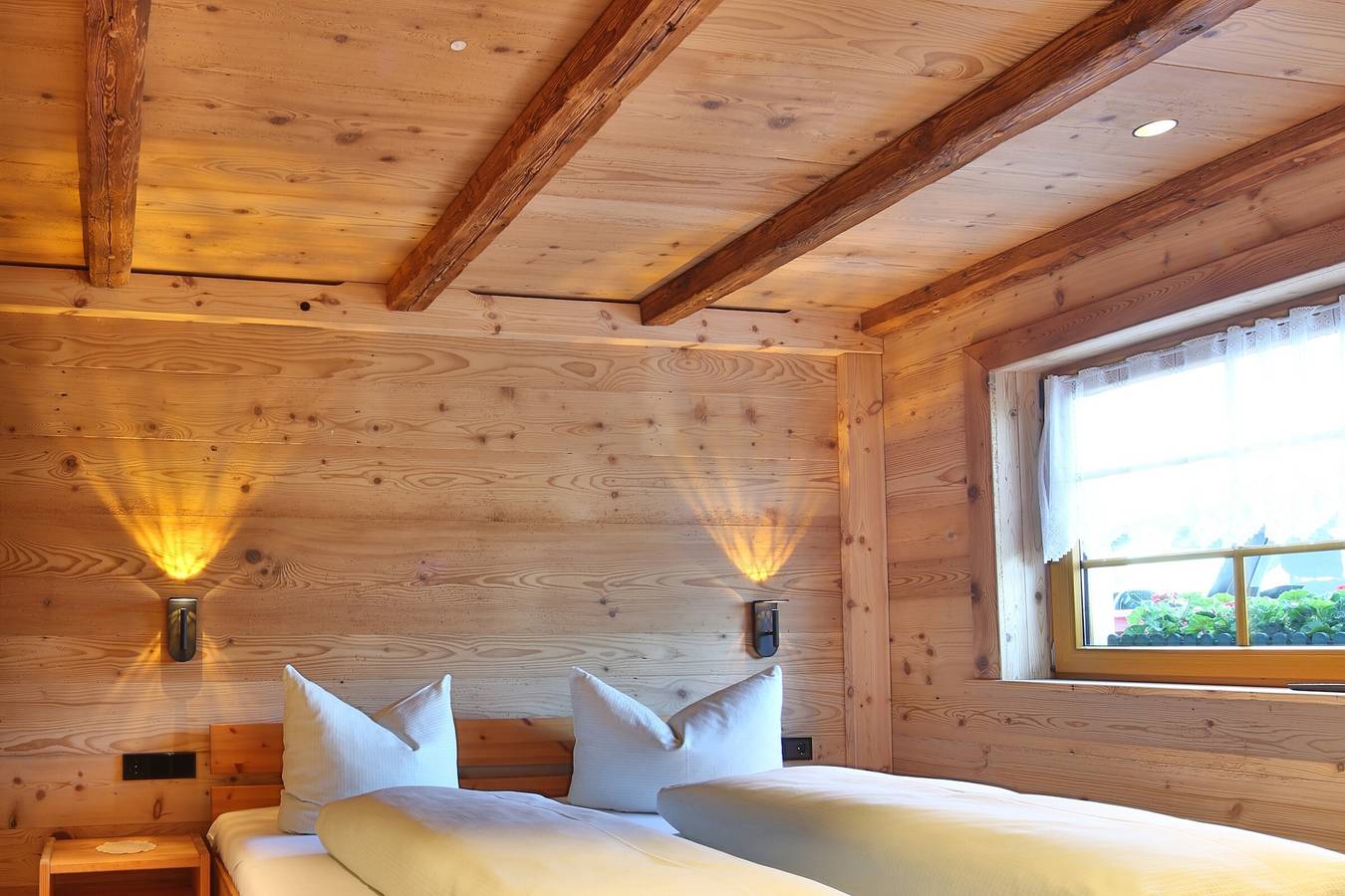Ganze Wohnung, Ferienwohnung 'Hüttenstüble' mit Bergblick, Gemeinschaftsgarten und Wi-Fi in St. Märgen, Südschwarzwald