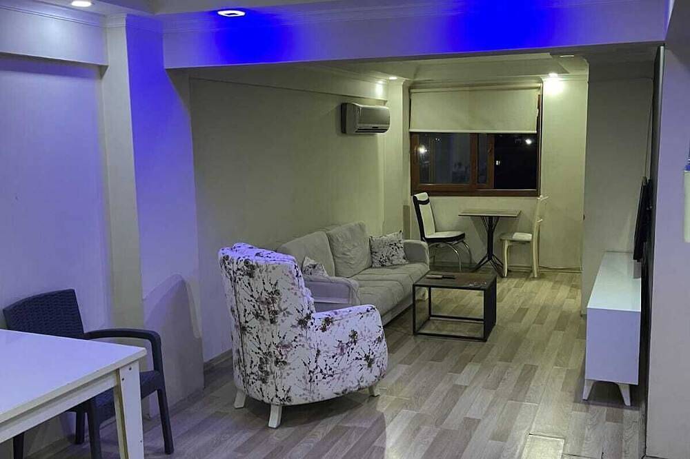 Ganze Wohnung, Alsancak kıbrıs şehitleri alsancak gar ve kordona 10 dk yürüme mesafesinde in Izmir, Provinz Izmir