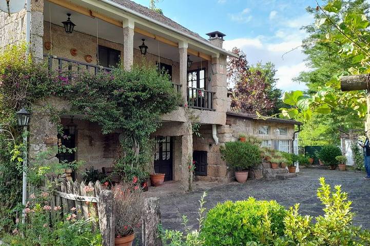 Cottage for 8 people, with garden and balcony - 1