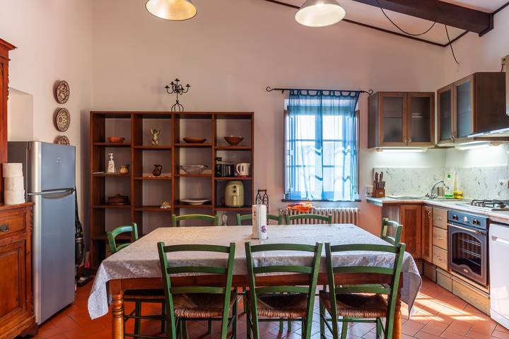 Villa 'Podere Par di Rota' con piscina, terrazza e Wi-Fi in Calci, Pisa e dintorni