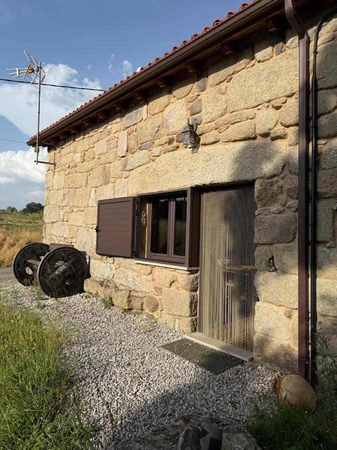 Casa rural para 4 personas, con Terraza además de Jardín y Vistas en Villarino de Conso - 2