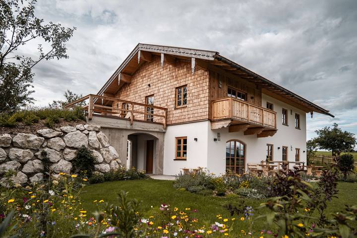 Ganze Ferienwohnung, Heimelei - Ferienwohnung "Liesl" - Handicapfreundliche Ferienwohnung im Erdgeschoss in Surberg, Chiemsee