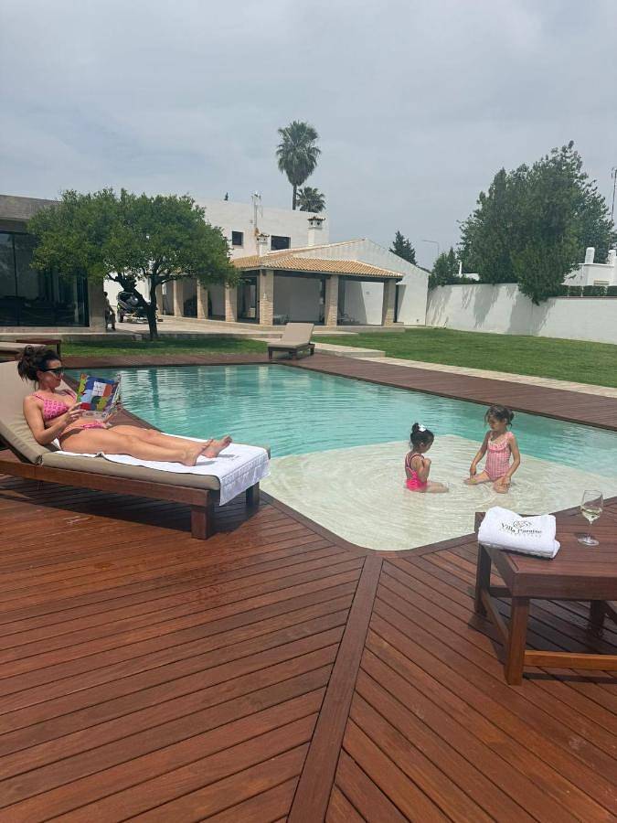 Casa rural para 16 personas, con Balcón y Jacuzzi además de Terraza y Jardín en Sanlúcar la Mayor - 3