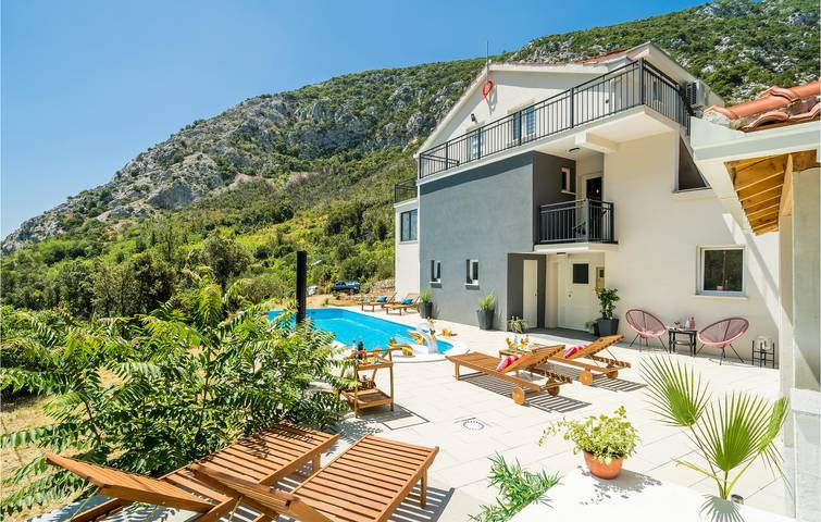 Ferienhaus für 10 Personen, mit Garten und Terrasse sowie Ausblick - 1