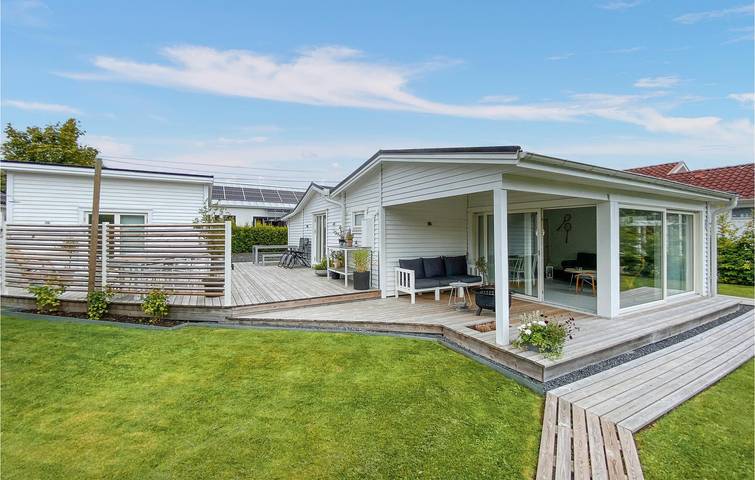 Ferienhaus für 7 Personen, mit Terrasse und Garten in Laholm
