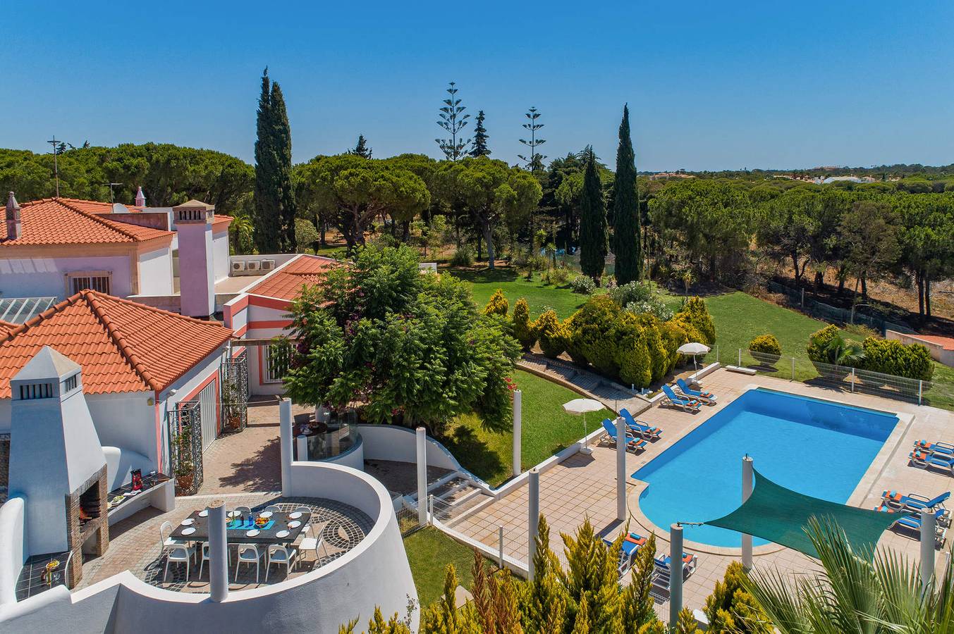 Villa Pinhal Santo by Villa Plus in Quinta do Lago, Almancil