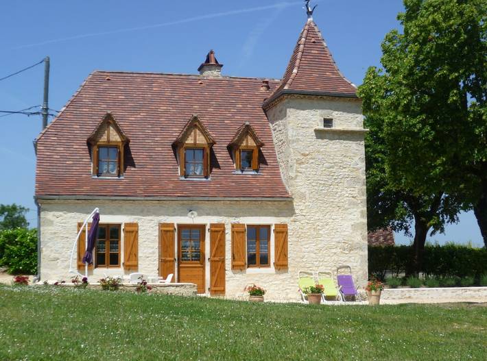 Gîte pour 4 personnes, avec jardin et terrasse à Caniac-du-Causse