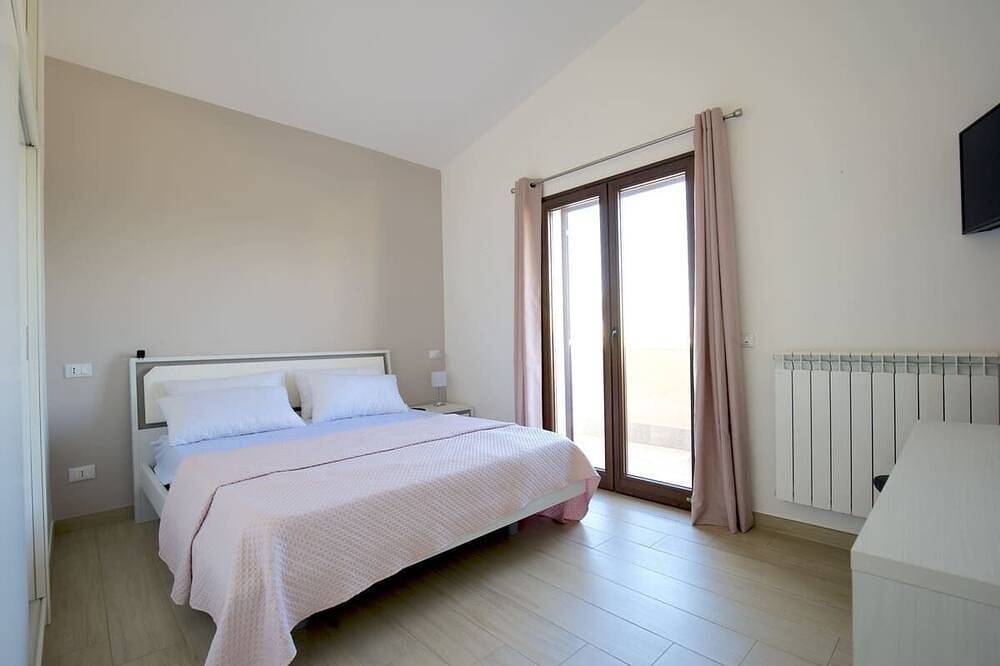 3 bedrooms Villa - Swimming Pool, Jacuzzi, Private Parking, Sun And Relaxation in Torre Colonna-Sperone, Altavilla Milicia