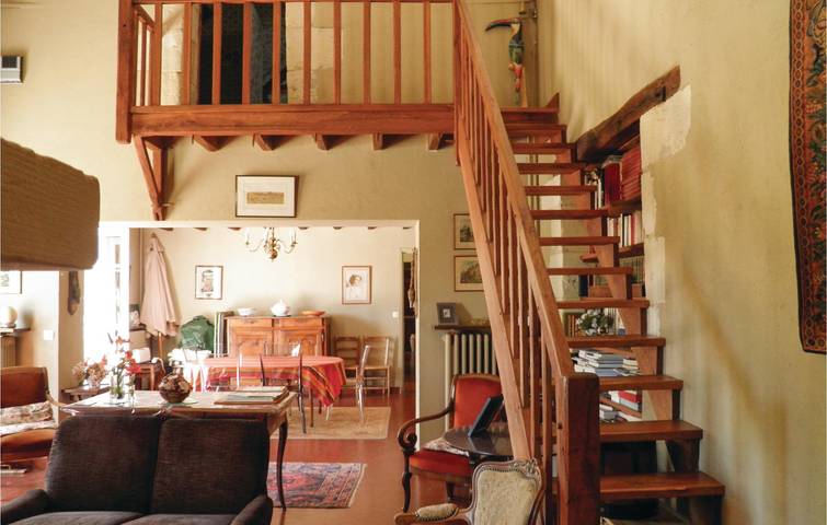 Gemütliche 150qm Wohnung mit Pool und Parkplatz in Bourgueil, Loire-Tal