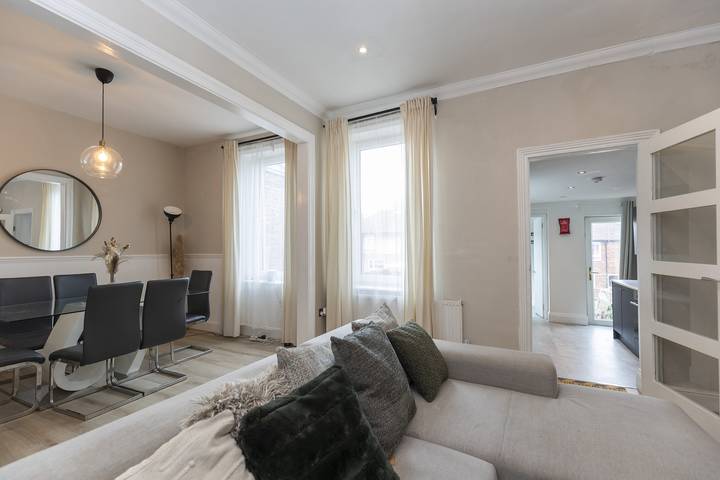 Apartamento entero, Luminoso dúplex de 4 dormitorios en Gateshead in Gateshead
